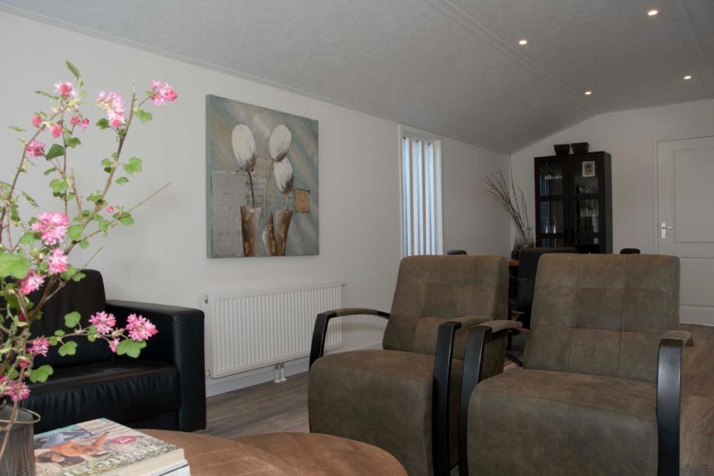 Huisjes Putten Reewold Chalet In Rustige En Mooie Omgeving エクステリア 写真